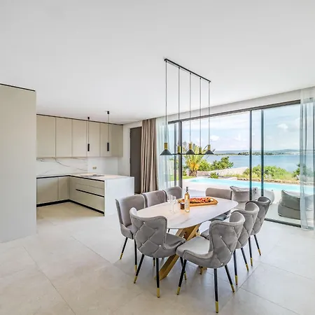 Holiday Palms-4 By Interhome Tkon